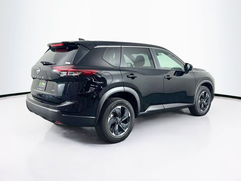 Used 2025 Nissan Rogue SV AWD/4WD image 9