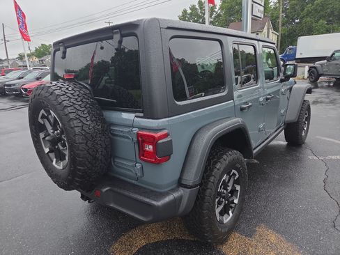 Certified 2025 Jeep Wrangler Unlimited Rubicon 4xe AWD/4WD image 4