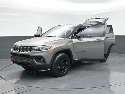 Used 2023 Jeep Compass Trailhawk AWD/4WD image 62