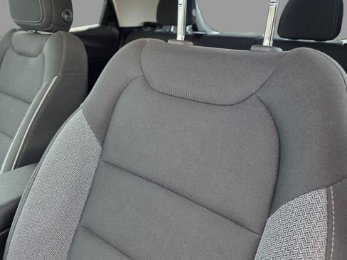Used 2025 Chevrolet TrailBlazer LT FWD image 25