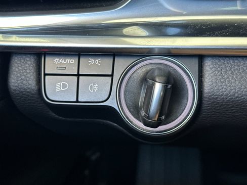Used 2023 Porsche Panamera image 26