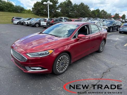 Used 2017 Ford Fusion SE w/ Fusion SE Technology Package AWD/4WD image 1