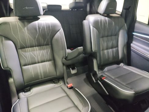 New 2026 Buick Enclave Avenir w/ Super Cruise Package image 11