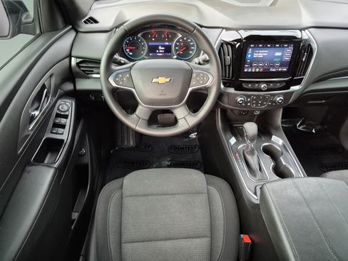 Used 2023 Chevrolet Traverse LT FWD image 12