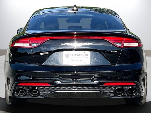 Used 2023 Kia Stinger GT-Line w/ Sun & Sound Package RWD image 8