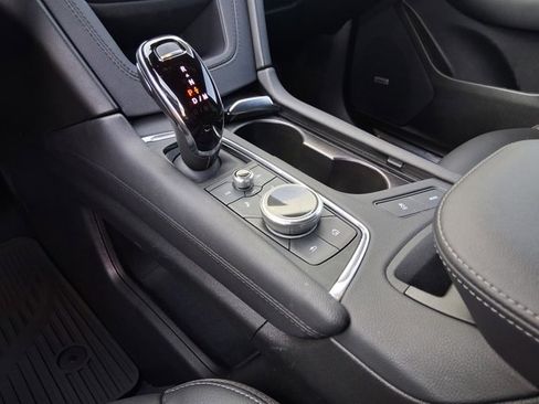 Certified 2025 Cadillac XT5 Luxury image 11