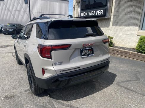 Used 2026 GMC Terrain Elevation w/ Elevation Premium Package AWD/4WD image 4
