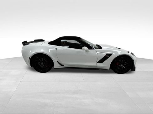 Used 2015 Chevrolet Corvette Z06 w/ 3LZ Preferred Equipment Group image 16