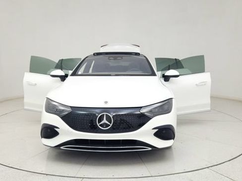 Used 2023 Mercedes-Benz EQE 500 4MATIC Sedan image 14