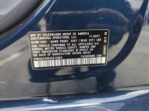 Used 2018 Volkswagen Passat 2.0T R-Line image 30