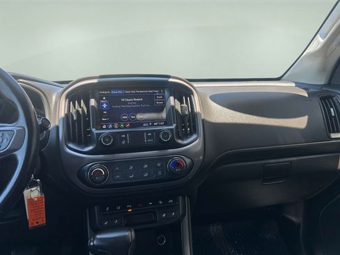Used 2021 GMC Canyon AT4 w/ Driver Alert Package AWD/4WD image 15
