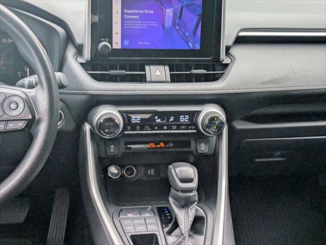 Certified 2024 Toyota RAV4 XLE AWD/4WD image 18