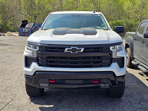 Used 2023 Chevrolet Silverado 1500 LT Trail Boss w/ Protection Package AWD/4WD image 6