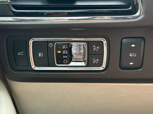 Used 2022 Lincoln Navigator L Black Label AWD/4WD image 34