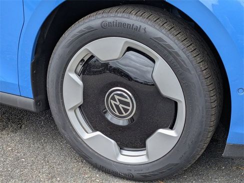 New 2025 Volkswagen ID. Buzz Pro S Plus image 11