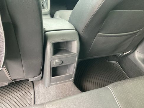 Used 2017 Volkswagen Jetta SE FWD image 17