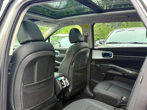 New 2026 Kia Sorento EX w/ EX Premium Package AWD/4WD image 18