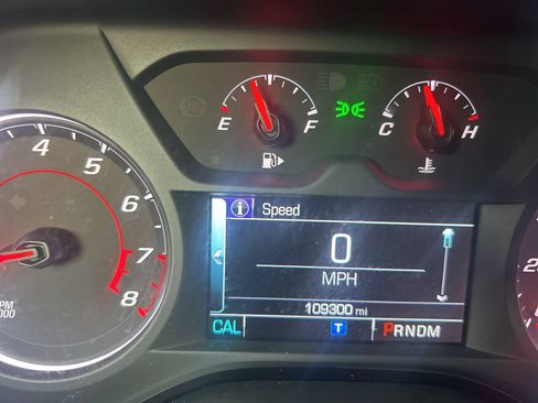Used 2017 Chevrolet Camaro LT w/ Technology Package RWD image 18