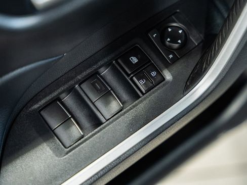 Used 2021 Toyota RAV4 XLE Premium image 37