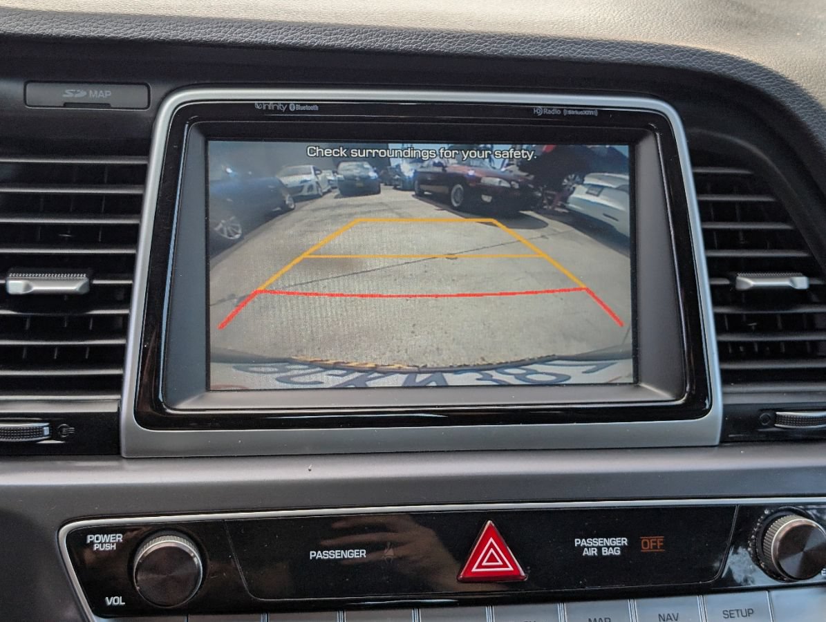 Used 2019 Hyundai Sonata Limited w/ Cargo Package FWD image 29