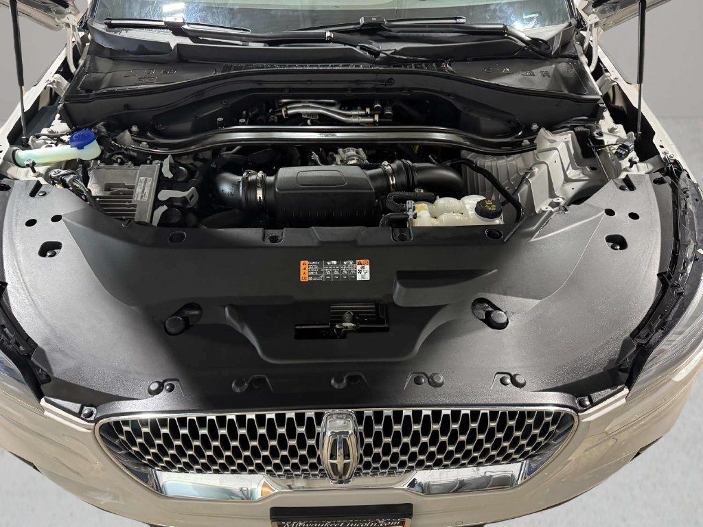 Used 2023 Lincoln Aviator Reserve w/ Equipment Group 201A AWD/4WD image 29