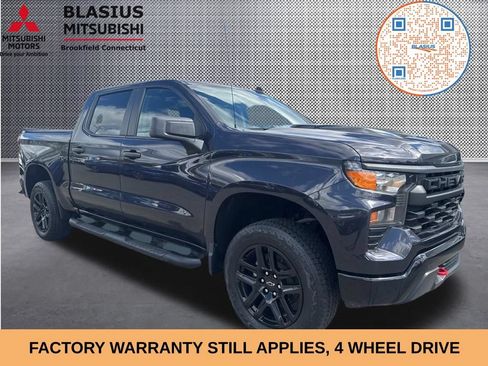 Used 2024 Chevrolet Silverado 1500 Custom Trail Boss w/ LPO, Dark Essentials Package AWD/4WD image 3