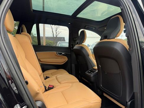 Used 2023 Volvo XC90 B6 Ultimate AWD/4WD image 11