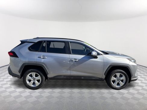 Used 2021 Toyota RAV4 XLE image 18