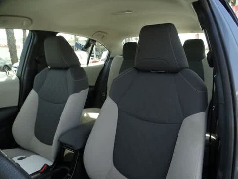 Certified 2022 Toyota Corolla LE w/ LE Convenience Package image 19