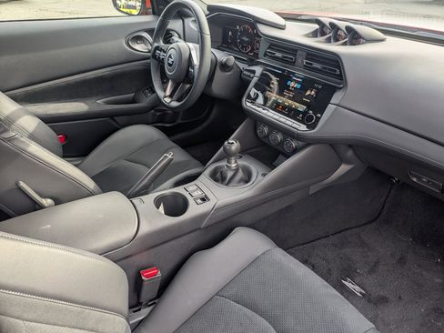 Used 2024 Nissan Z Performance w/ Heritage Edition image 22