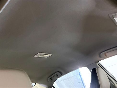 Used 2016 Toyota Camry SE image 13