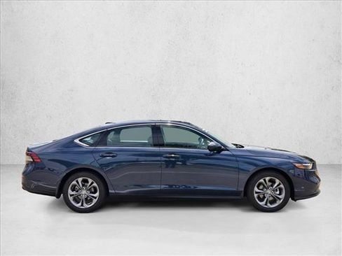 Used 2024 Honda Accord EX image 4
