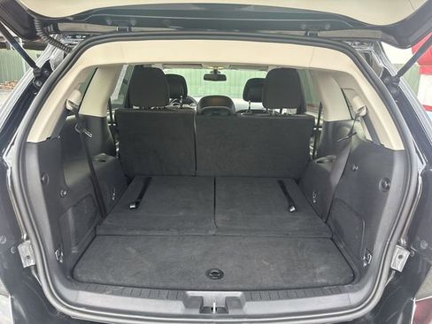 Used 2019 Dodge Journey SE image 22