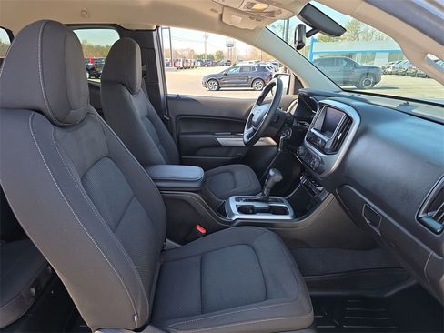 Used 2021 Chevrolet Colorado LT w/ LT Convenience Package image 24