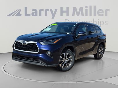 Certified 2025 Toyota Highlander XLE