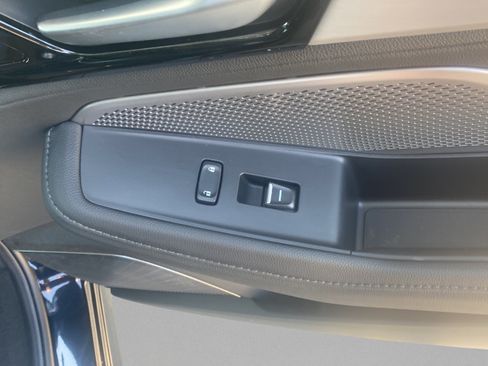 Used 2026 Acura MDX FWD image 32