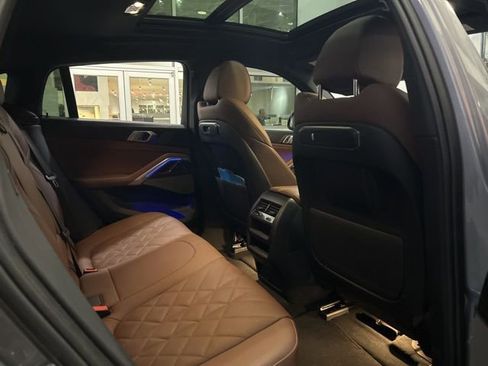 Used 2024 BMW X6 xDrive40i w/ Premium Package image 13