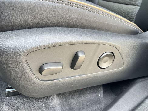 New 2026 Chevrolet Traverse High Country image 13