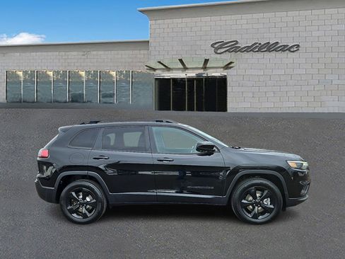 Used 2019 Jeep Cherokee Latitude Plus image 7