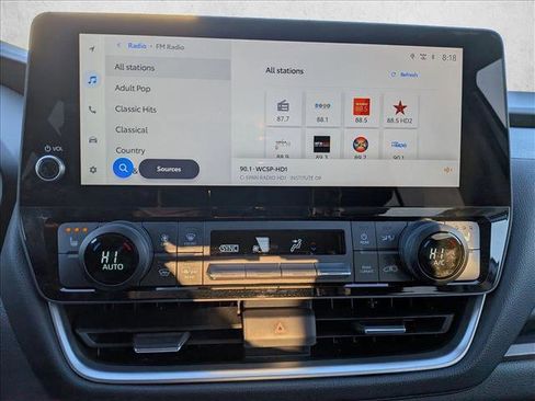 Used 2025 Toyota Grand Highlander AWD image 14