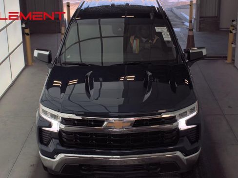 Used 2023 Chevrolet Silverado 1500 LT image 2