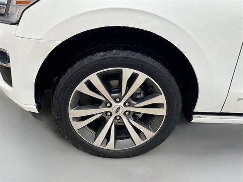 Used 2023 Ford Expedition Max Platinum image 33