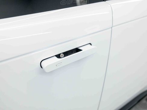 Used 2024 Land Rover Range Rover SV image 30