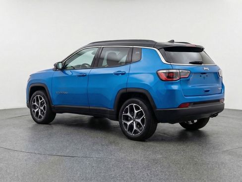 Used 2025 Jeep Compass Limited image 6