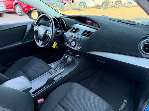 Used 2012 MAZDA MAZDA3 i Touring image 19