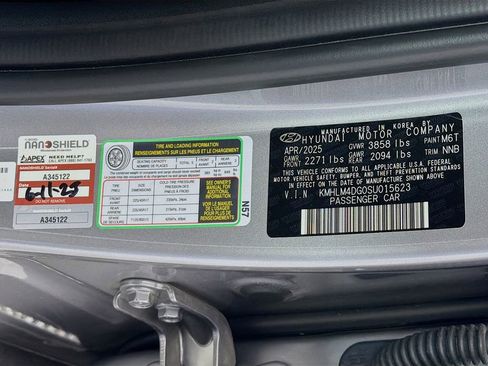 Used 2025 Hyundai Elantra Sport FWD image 32