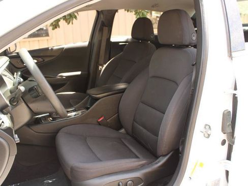 Used 2023 Chevrolet Malibu LT FWD image 11