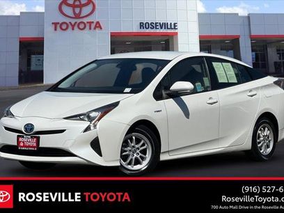 Certified 2017 Toyota Prius Two w/ Carpet Mat Package