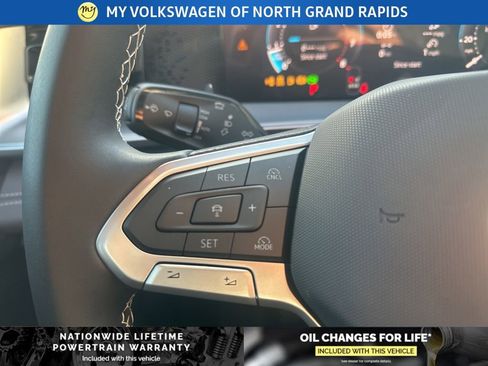 New 2026 Volkswagen Tiguan SE AWD/4WD image 17