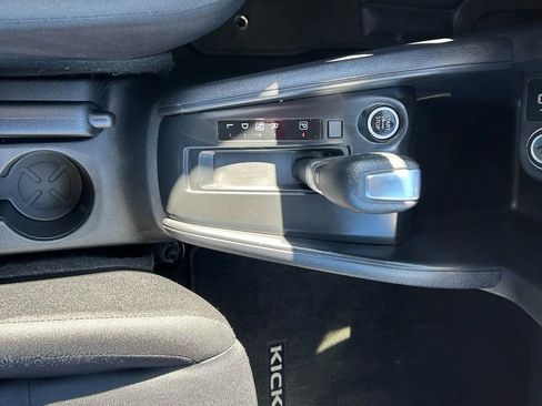 Used 2023 Nissan Kicks S image 23